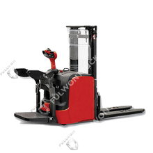 1.4T-1.6T Linde Stand-on Electric Pallet Stacker